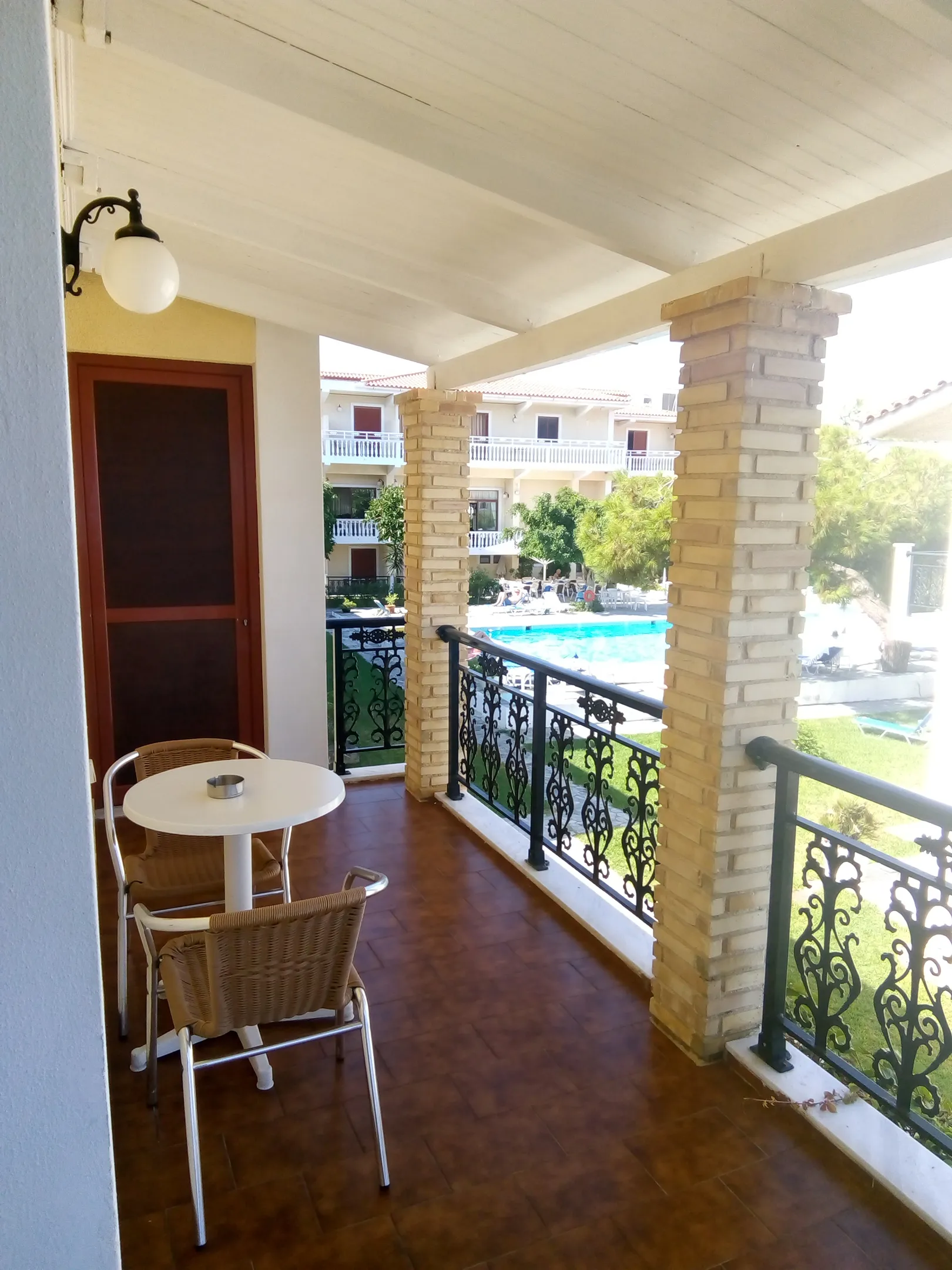 Tiara Holidays - Iliessa Beach Hotel - Classic Double Room Pool View - balcony